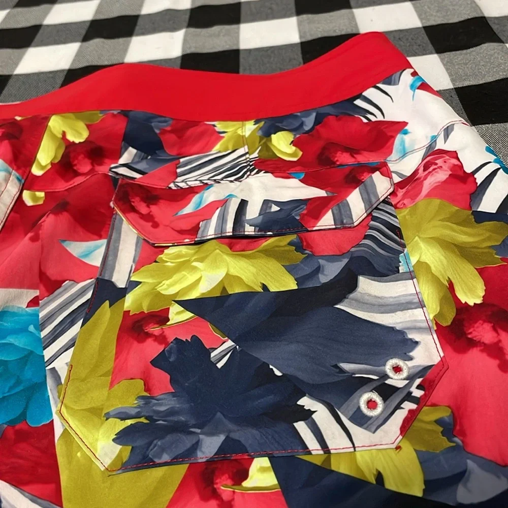Under Armour Loose Floral Hawaiian Tropical Swim Trunks Size 36 Shorts Red Blue